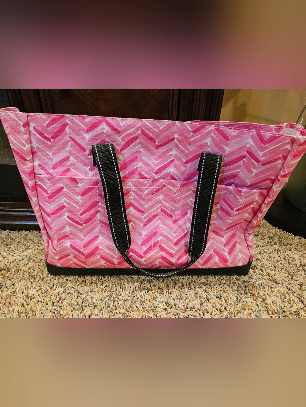Scout Bag With Wristlet - Picture 2 of 3